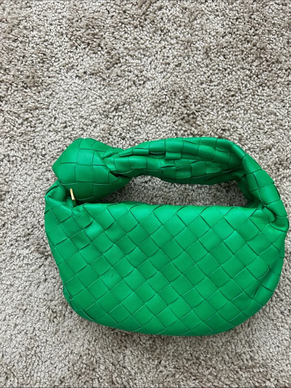 Bottega Veneta Knotted Intrecciato Hobo Bag in Bright Green. NWOT  BEST OFFER